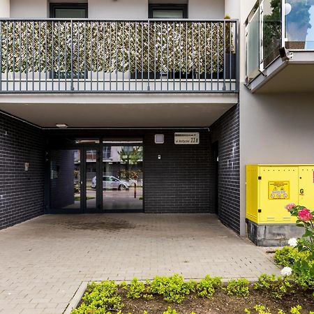 Color Apartments Apartament Black & White Kolobrzeg Exterior photo